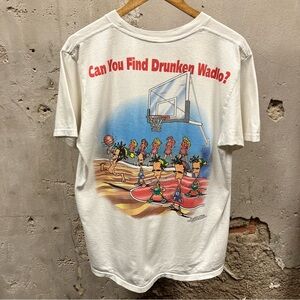 Vintage 1997 Can You Find Find Drunken Waldo? White Travel Comedy Tee Large L